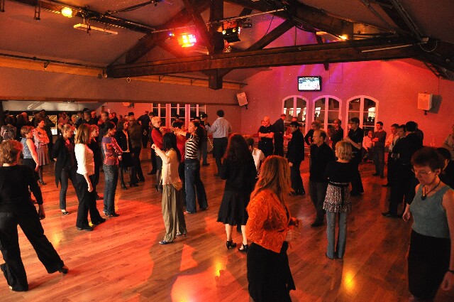 min 2009 11 29 station danse 083